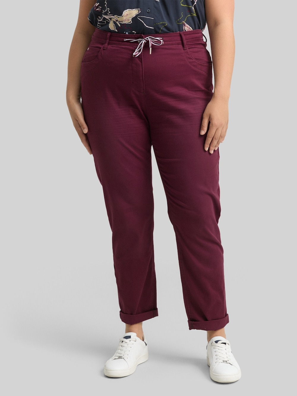 Cropped Slim Hose