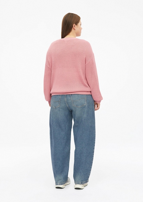 Pullover mit überschnittener Schulter