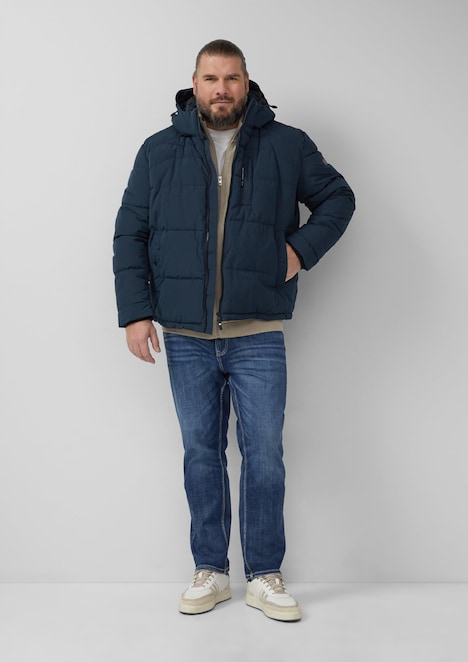 Wasserabweisende Pufferjacke mit abnehmbarer Kapuze