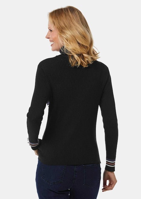 Figurschmeichelnder Rollkragenpullover