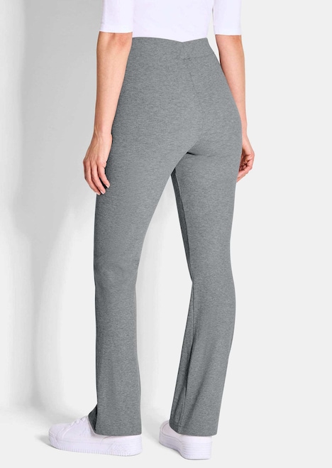 Bequeme Stoffhosen im Doppelpack