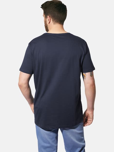 T-Shirt EARL BASELEY