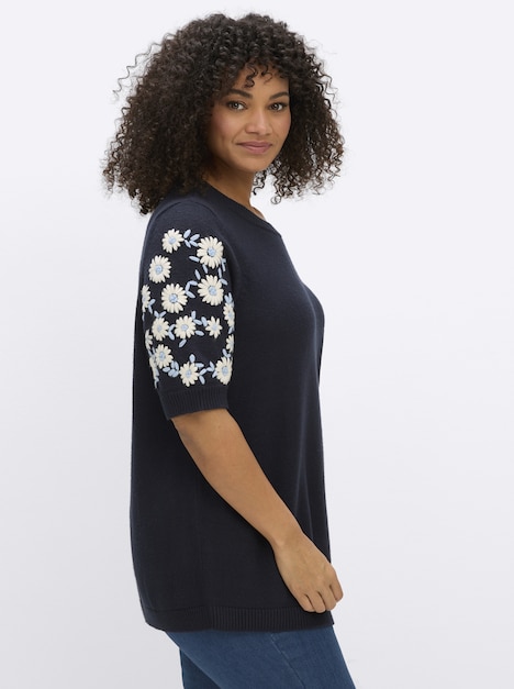 Kurzarm-Pullover Kurzarmpullover mit Blumenstickereien Kurzarm
