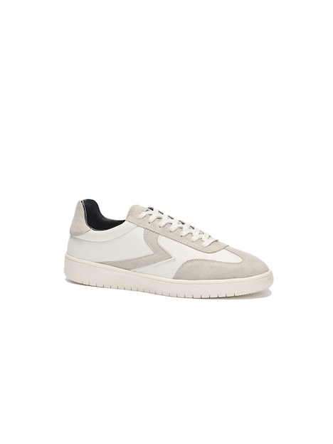 Sneaker aus Leder