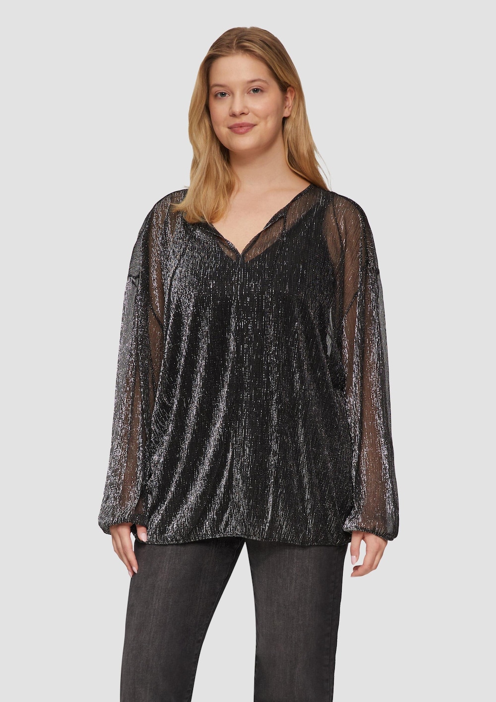 Transparente Meshbluse mit Glitzergarn und überschnittenen Schultern