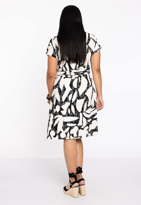 Kleid mit Blumenmuster