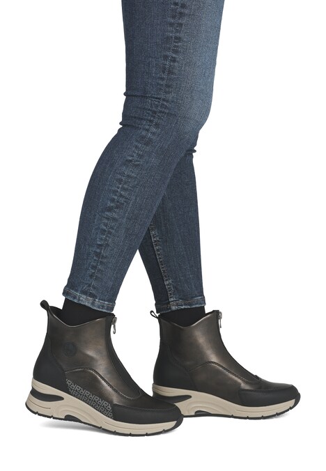 Sneaker High N9381