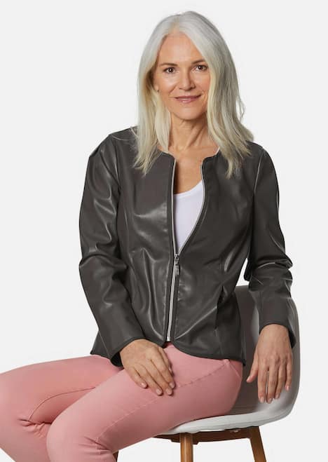 Ausdrucksstarke Lederimitatjacke mit supersoftem Griff