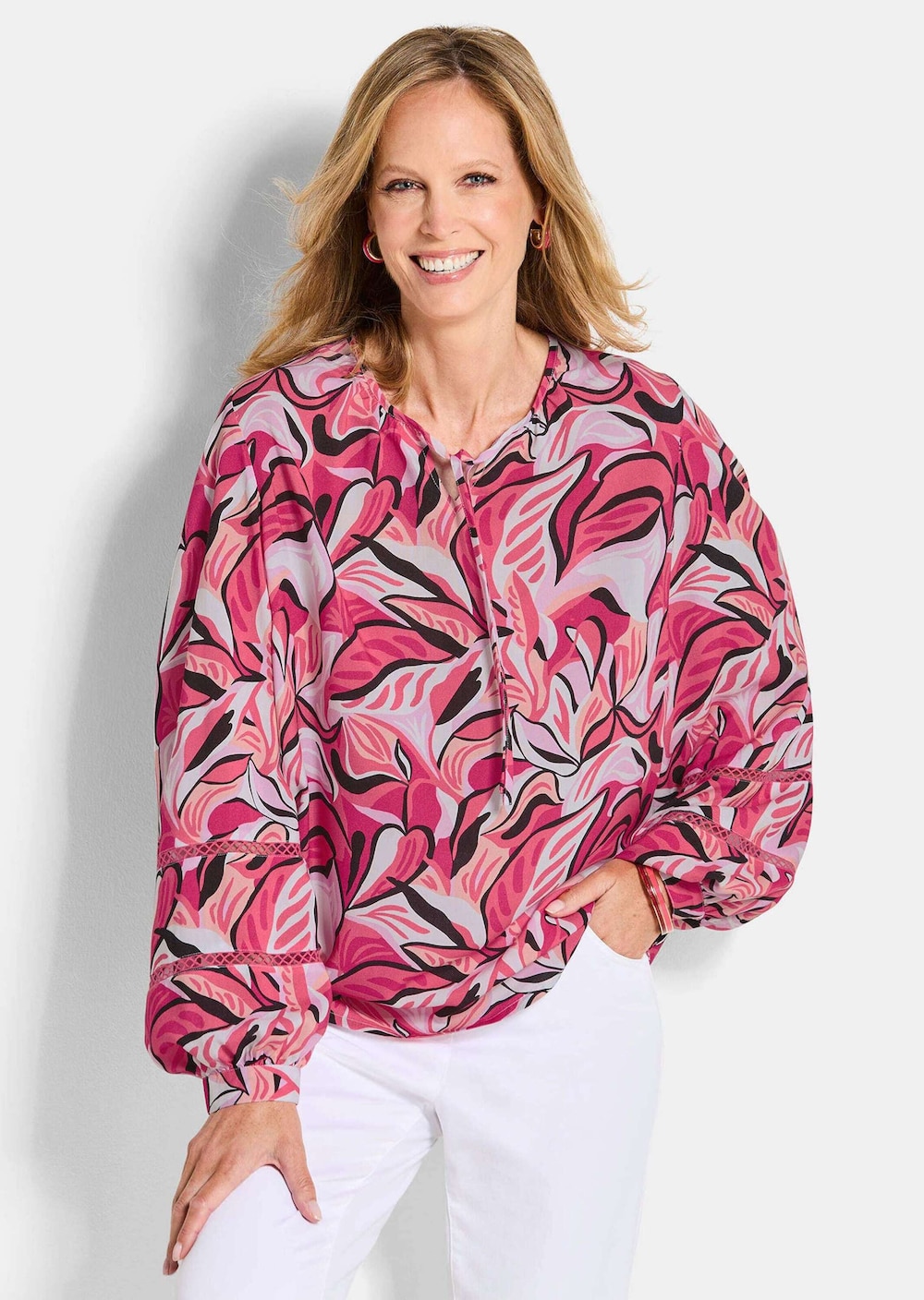 Viskosebluse mit floralem Muster