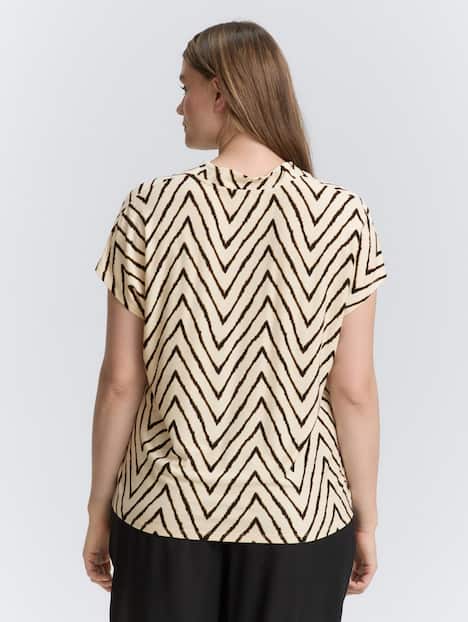 T-Shirt mit V-Ausschnitt