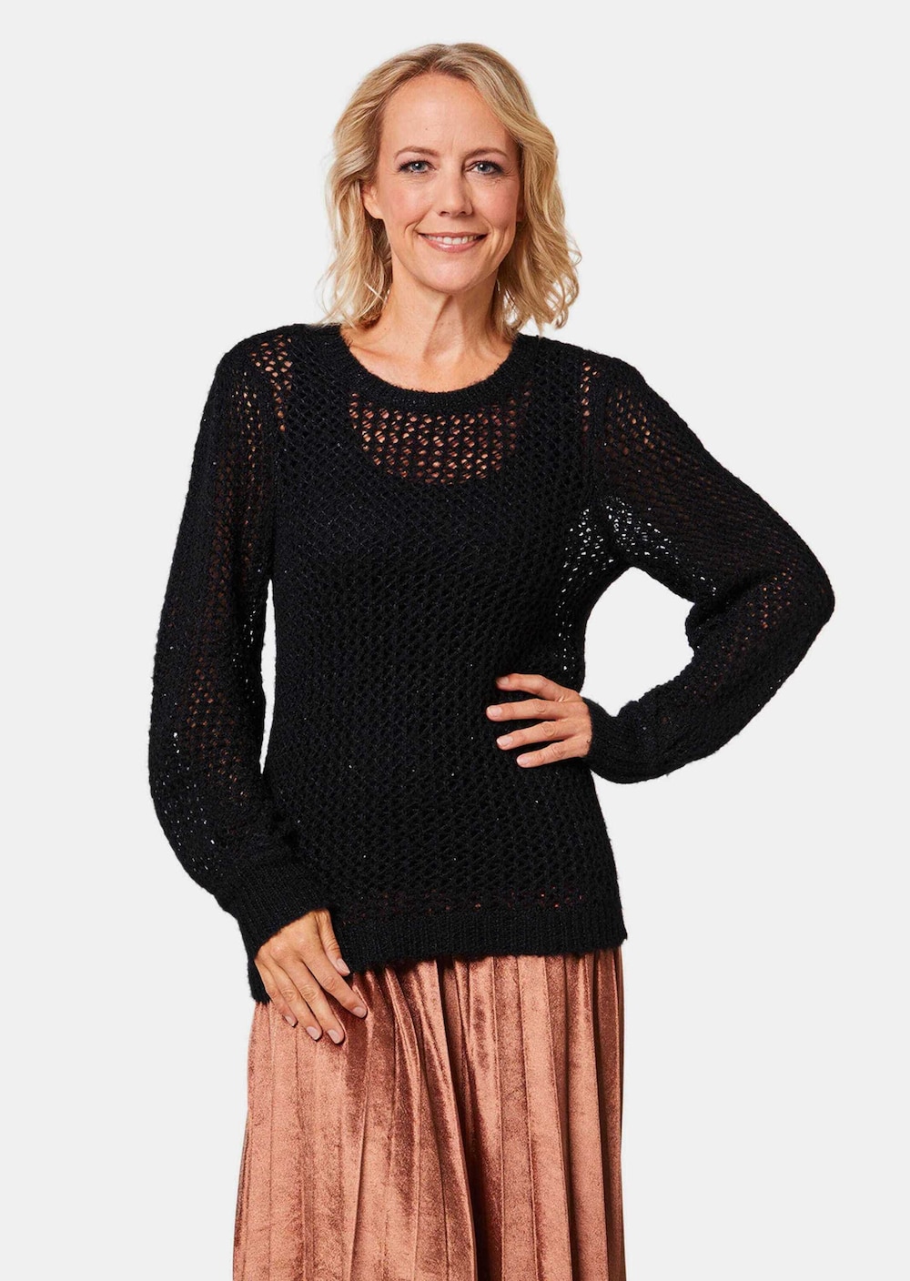 Femininer Pullover in Netzoptik mit Pailletten