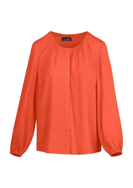 Satijnen blouse met vrouwelijke plooien