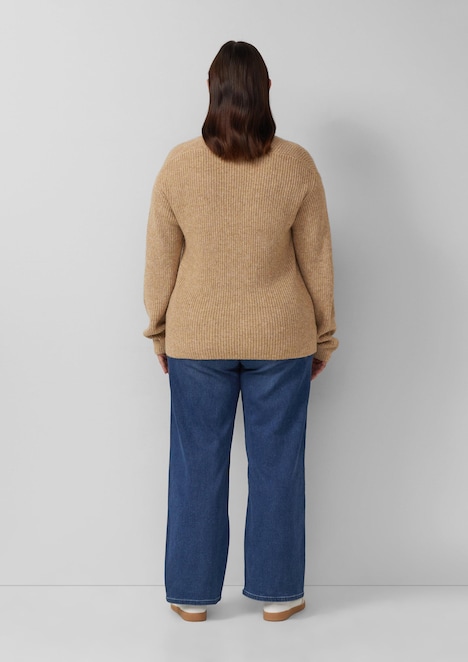 Weicher Strickpullover im Relaxed Fit mit V-Ausschnitt