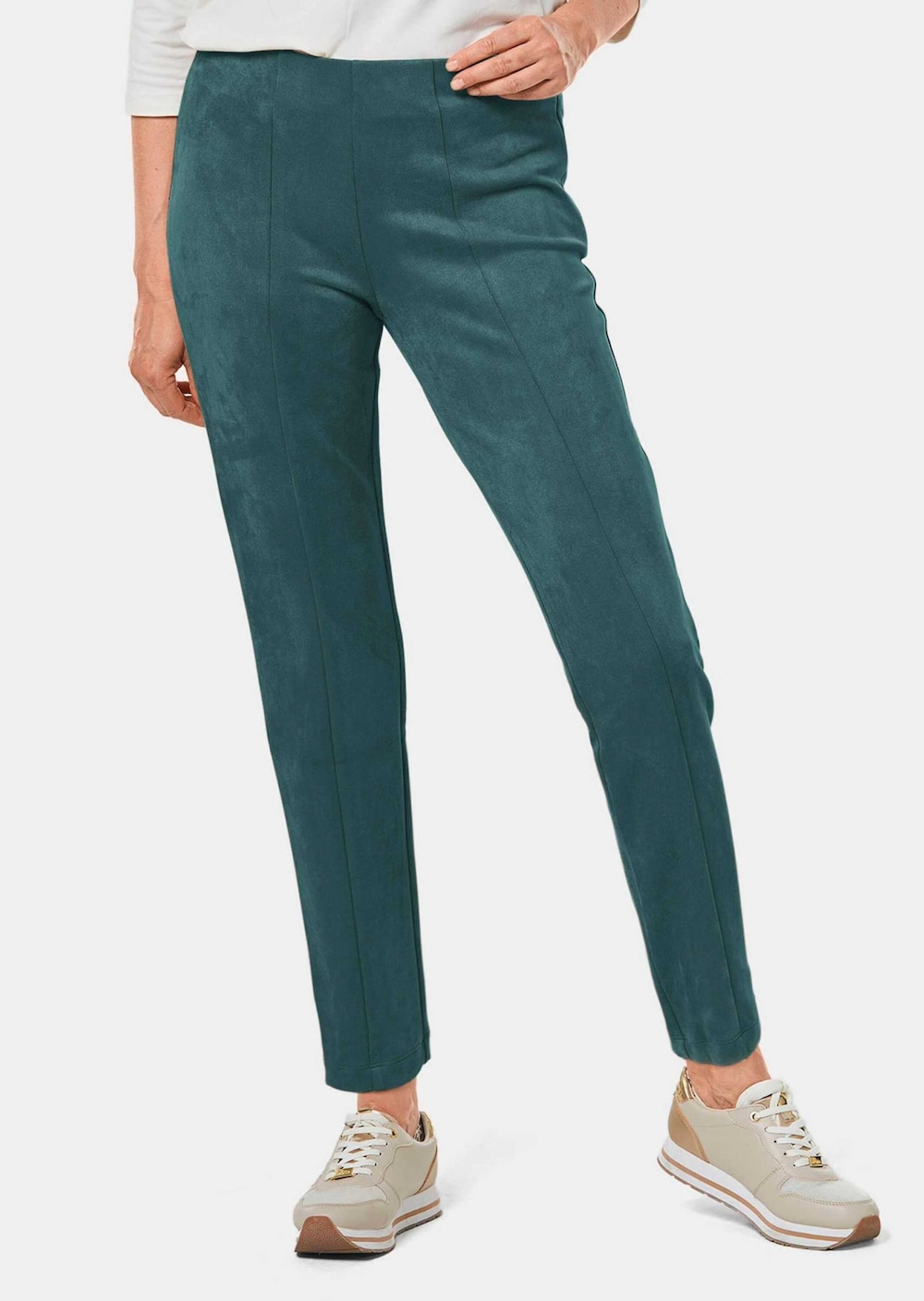 Moderne legging van trendy imitatiesuÃÂ¨de