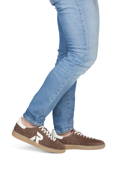 Sneaker Low U2200