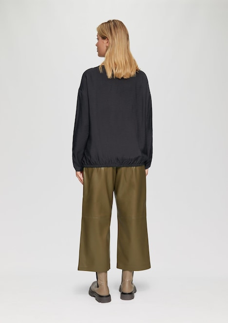 Viskose-Bluse mit elastischem Saum
