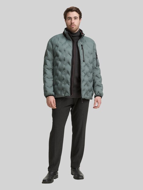 Hybrid Lightweight Steppjacke mit verstaubarer Kapuze