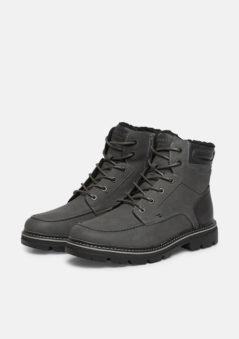 Stiefel in Leder-Optik mit Profilsohle