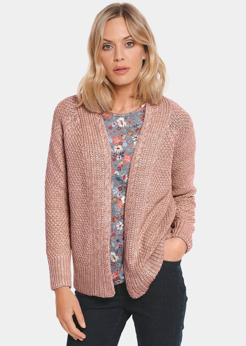 Zeitlose Strickjacke in Grobstrick