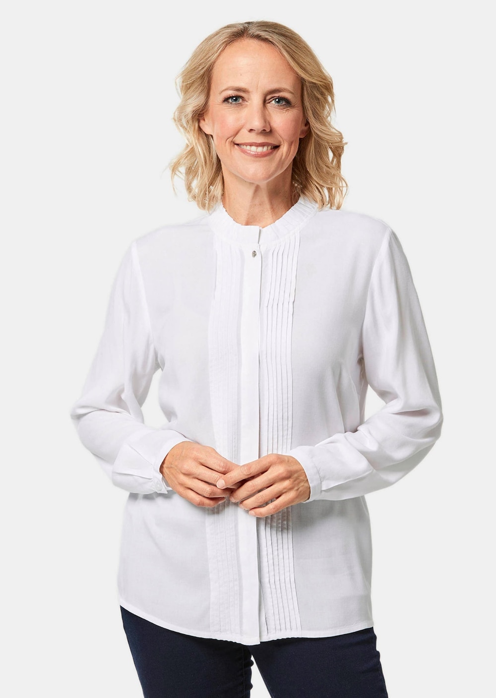 Kurzgröße - Bluse mit raffinierter Ausschnittlösung