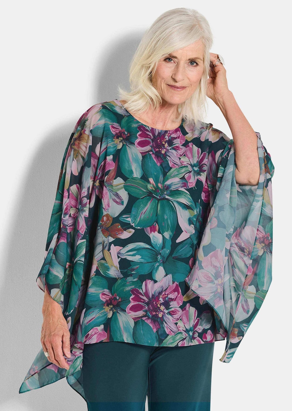 Blusenshirt mit Überwurf aus Chiffon