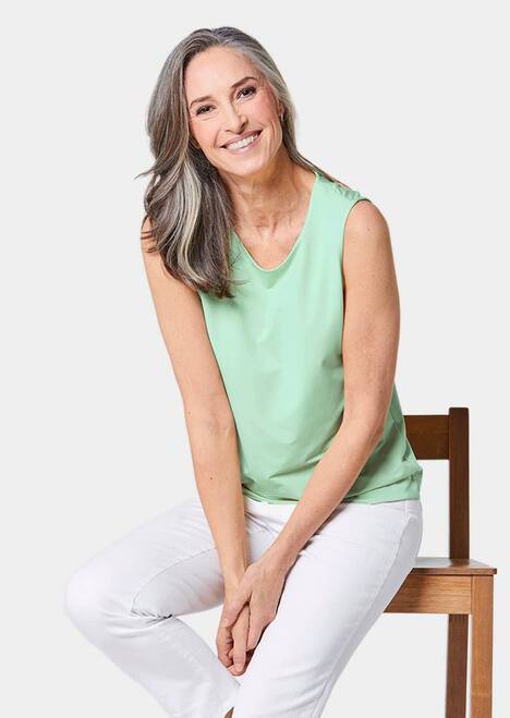 Gepflegtes Top in formstabiler Ware