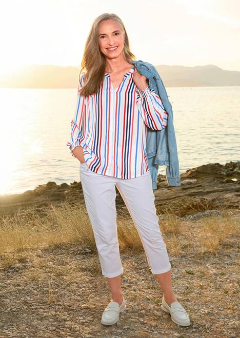 Streifenbluse mit Smokdetails