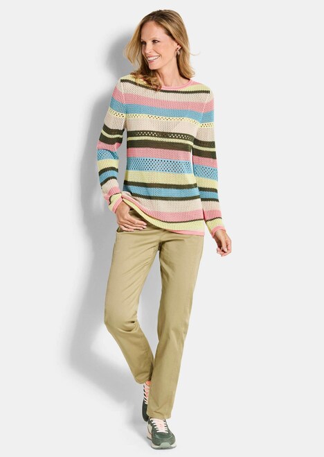 Gestreepte trui met gaatjespatroon