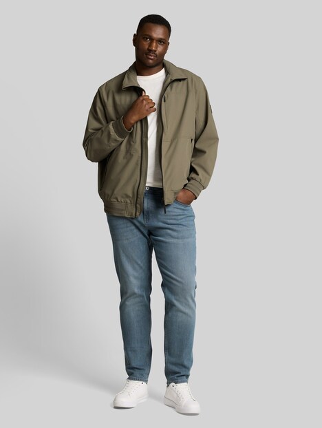 Blouson Jacke mit verstaubarer Kapuze