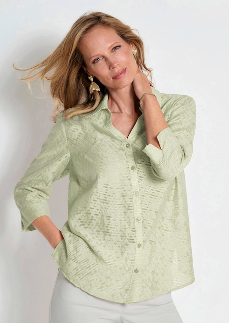 Viskosebluse mit filigranem Muster