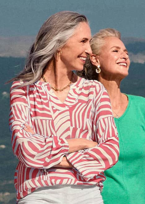 Grafische Viskosebluse mit Schlitz