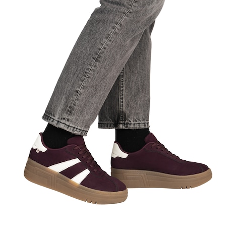 Sneaker Low M7601