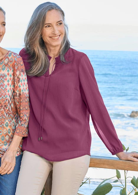 GOLDNER Blouse Chiffon blouse met vrouwelijke halslijn