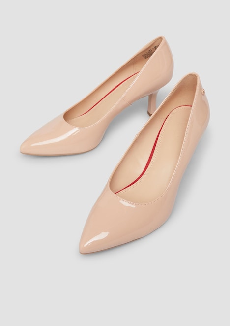 Pumps in Lackleder-Optik