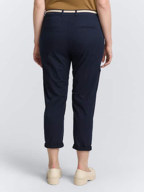 Slim Chino Hose mit Gürtel