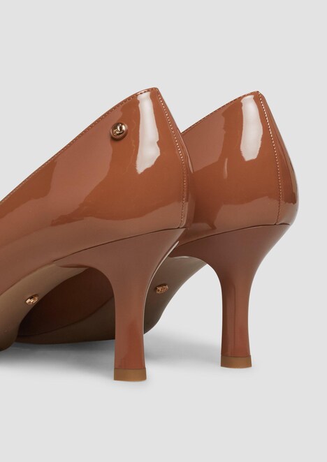 Pumps in Lackleder-Optik