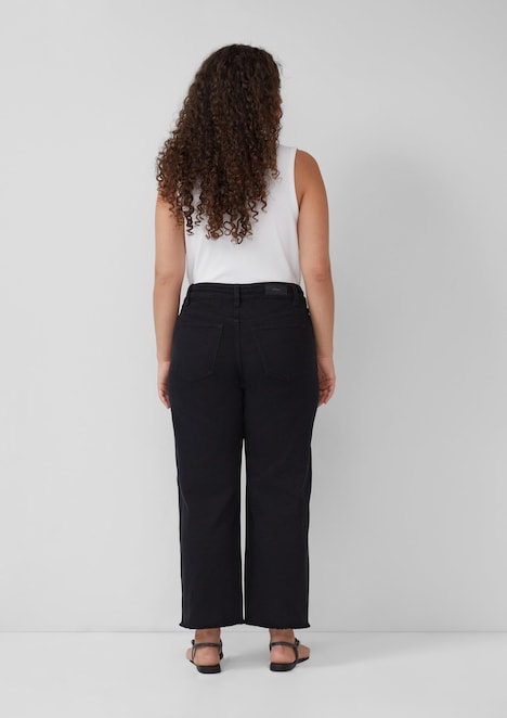 Cropped-Jeans / Mid Rise / Straight Fit / offener Saum