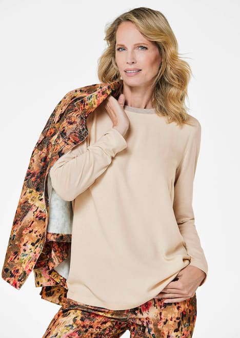 Schlichtes Langarmshirt mit Glanz