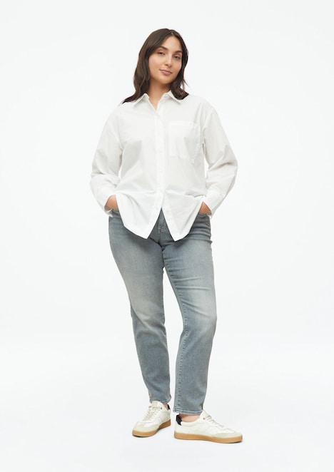 Jeans / Slim Fit / Mid Rise / Slim Leg