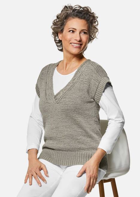 Trageangenehmer Pullunder mit modischem Ausschnitt