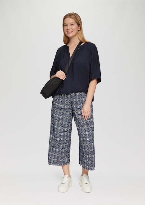 Bluse aus strukturierter Viskose