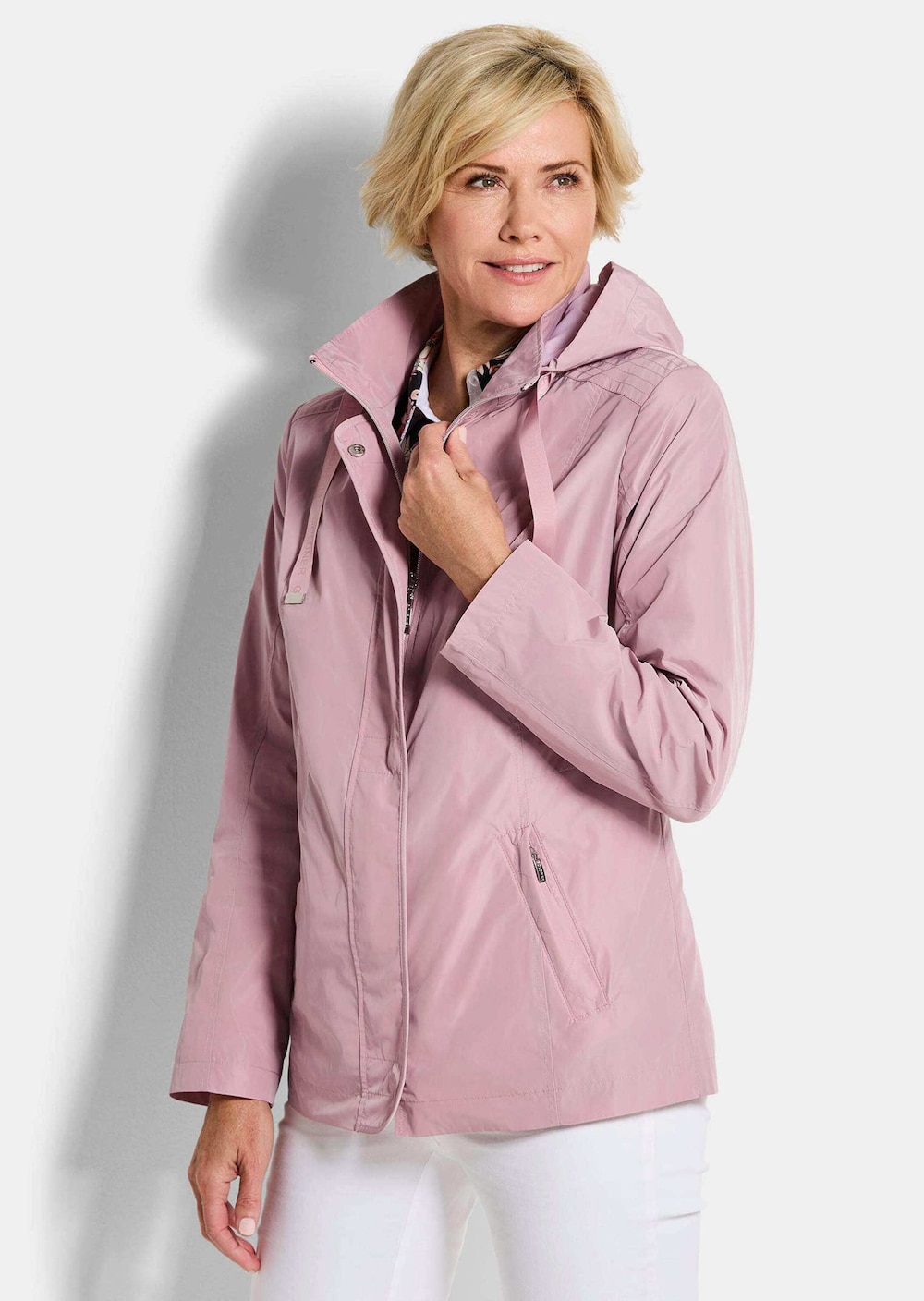 Outdoor-Jacke mit Kapuze