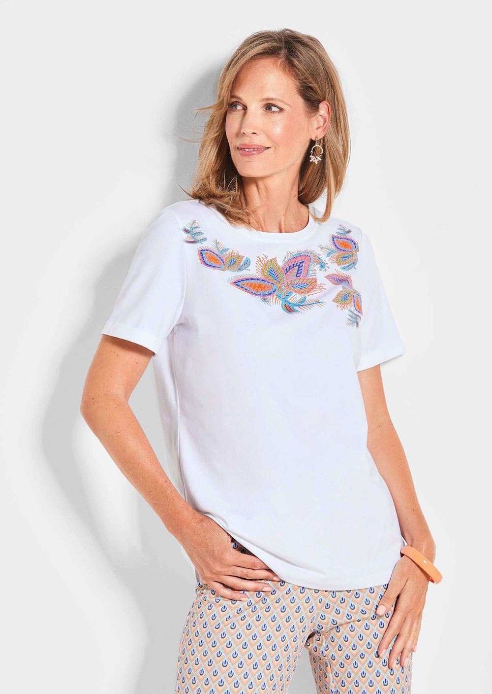 Druckshirt Florales Shirt mit U-Boot-Ausschnitt