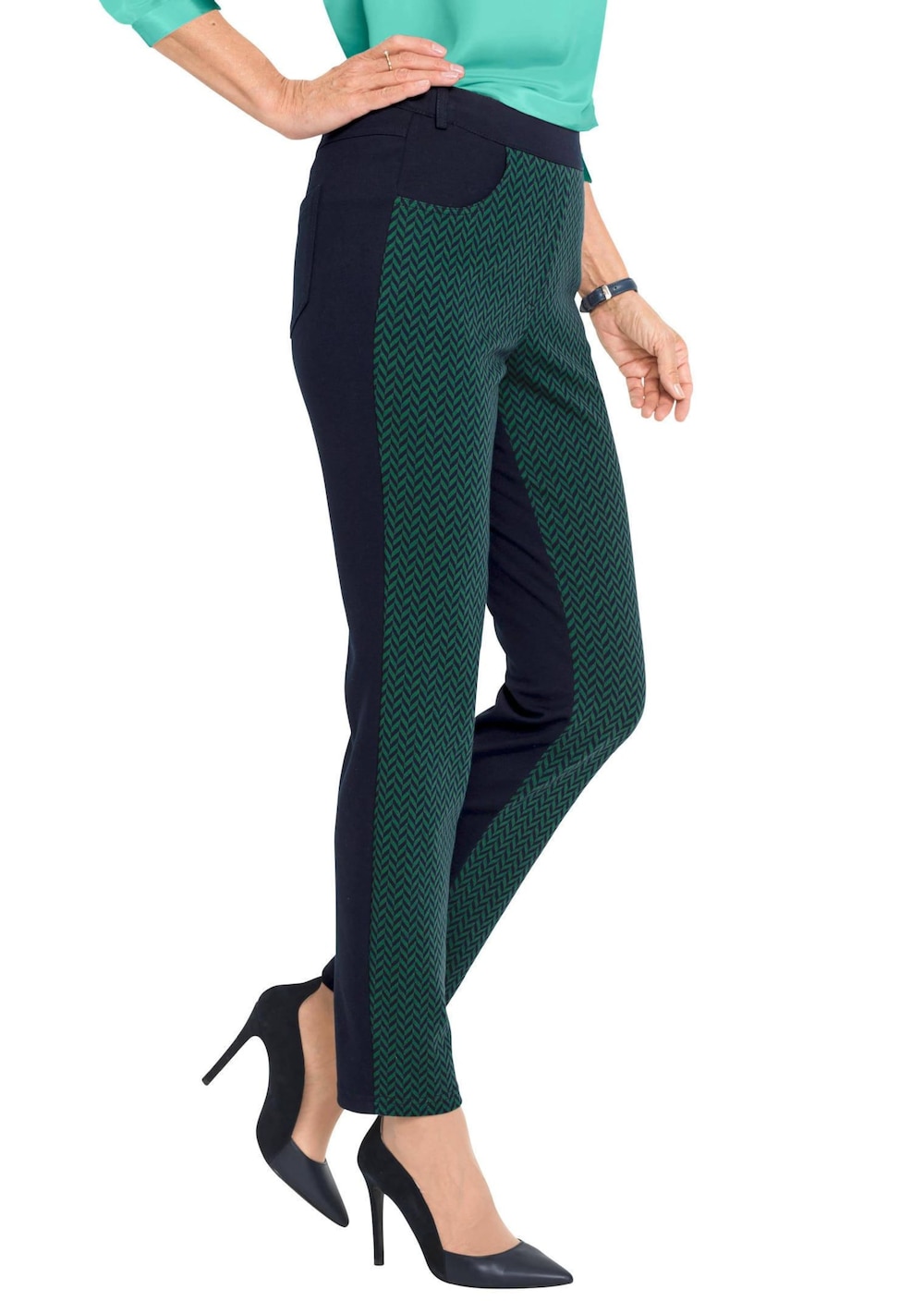 Formstabile Jerseyhose in trendigem Materialmix