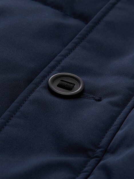 Pufferjacke mit abnehmbarer Kapuze