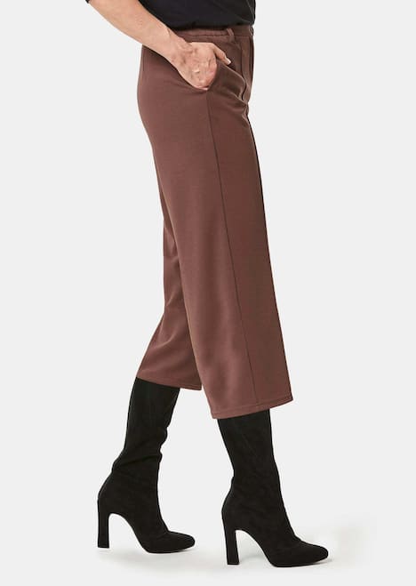 Bequeme Culotte mit streckender Biese