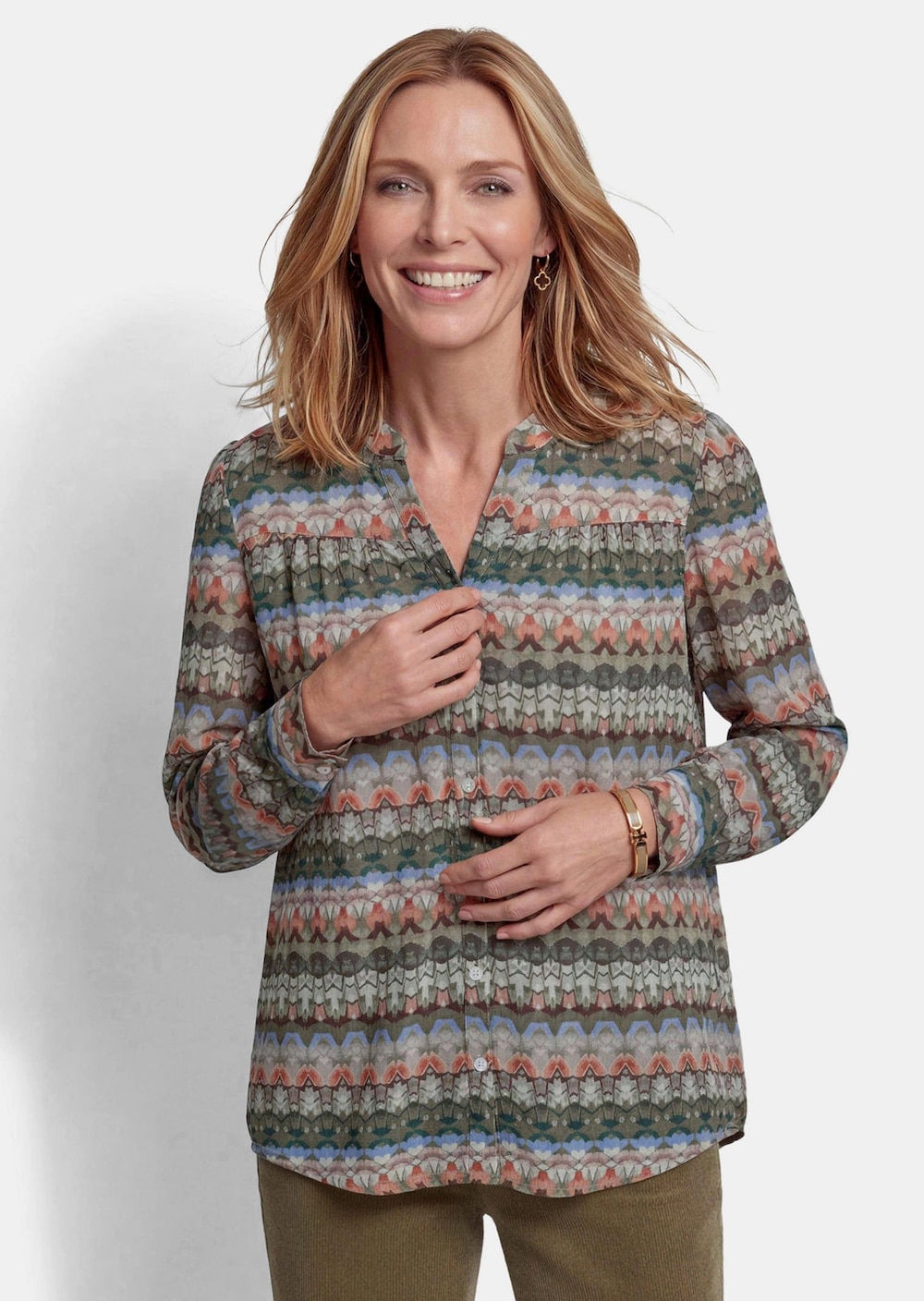 Feminine Bluse im Country-Stil