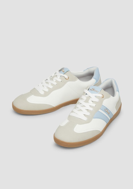 Sneaker aus Lederimitat