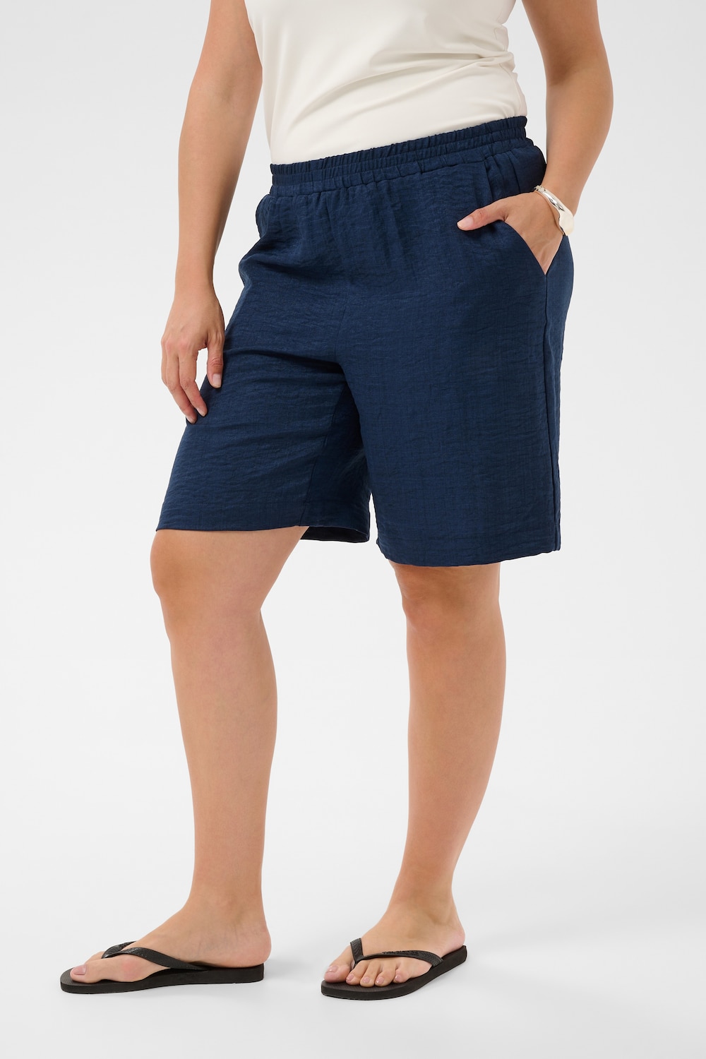 Short Loose fit