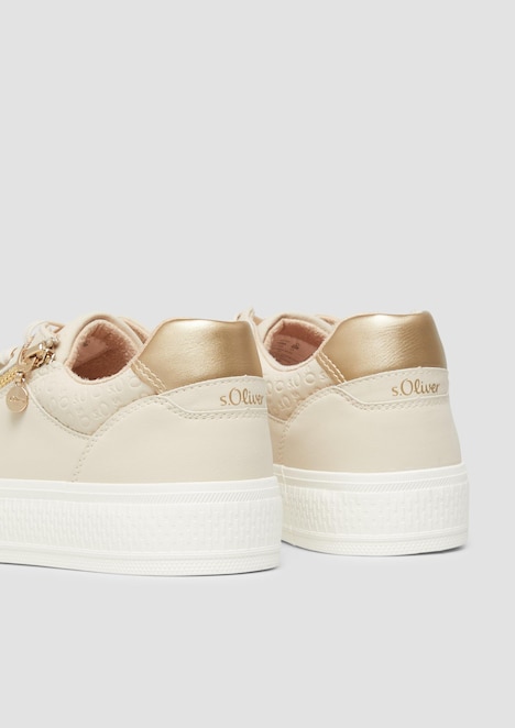 Sneaker mit Reißverschluss und Gummisohle